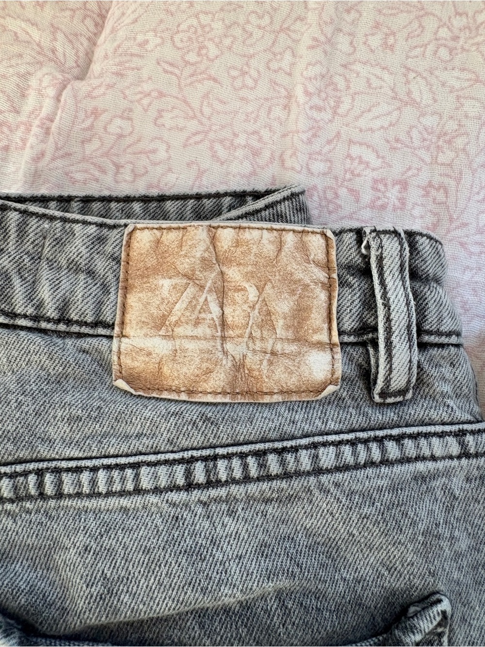 Bundle of jeans (Levi’s/ Zara) - Picture 3 of 5